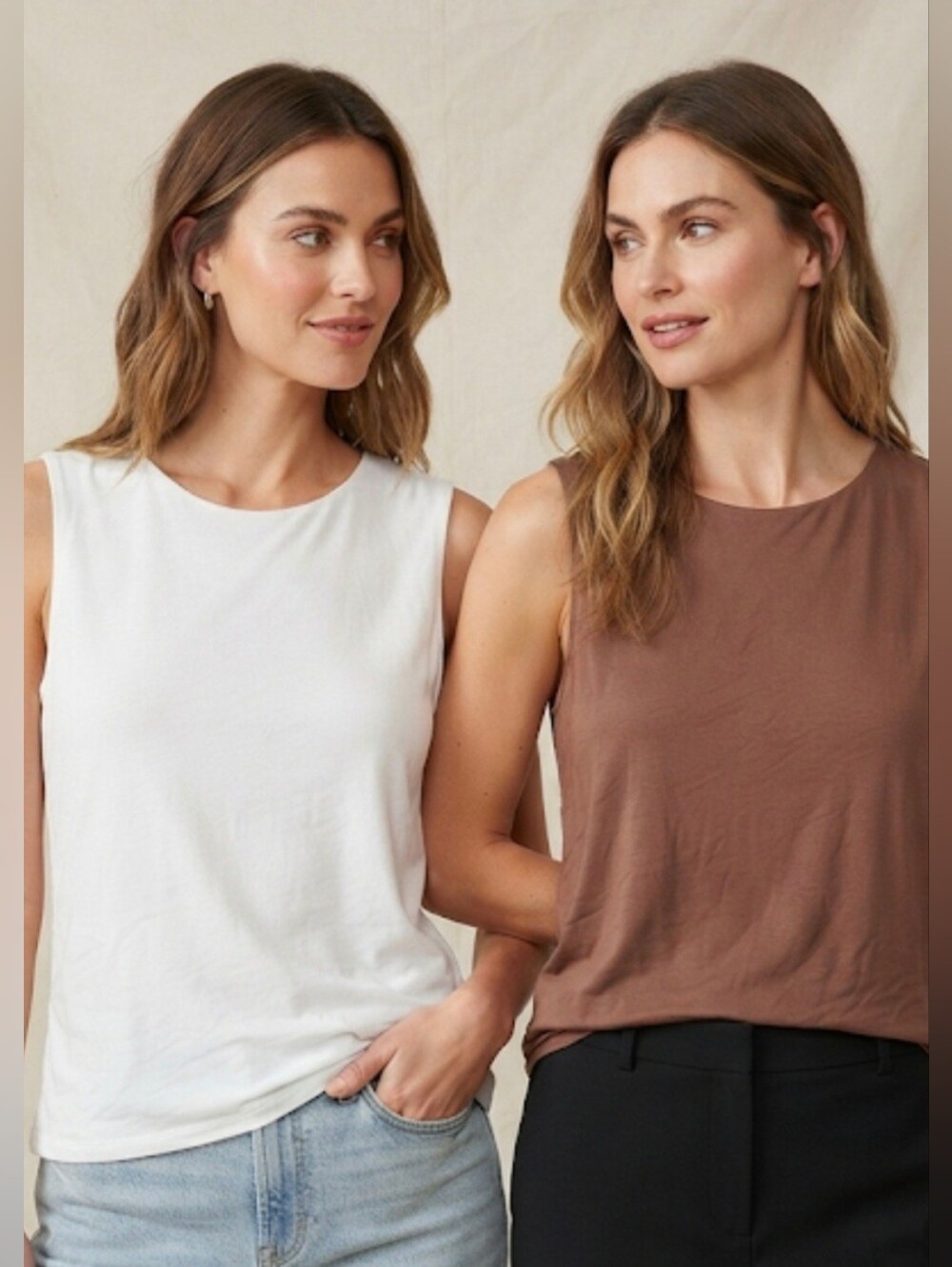Set of 2 Tahari Modern Essentials Sleeveless Shell Tops Size M Brown/White